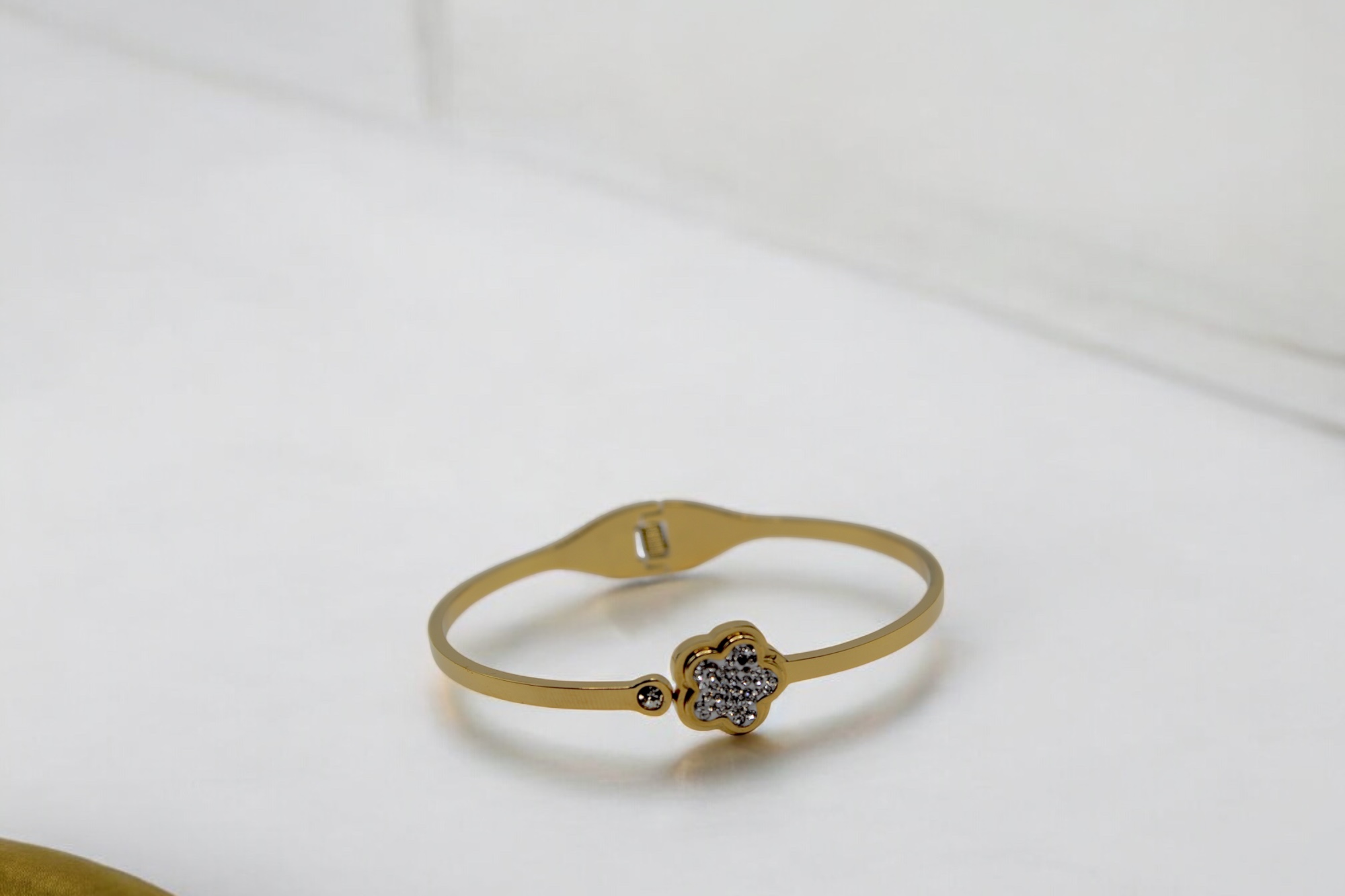 FLOWER BRACELET - Image 2