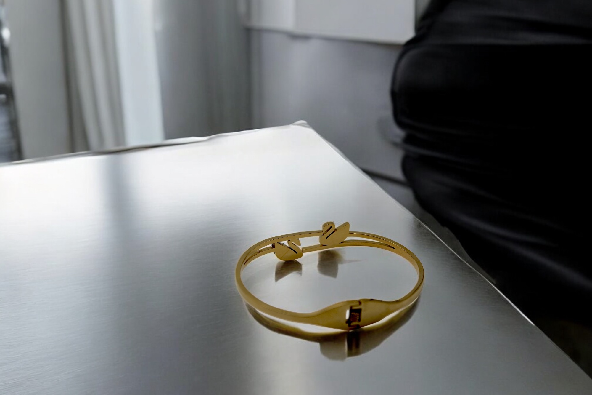 SWARN BRACELET - Image 4