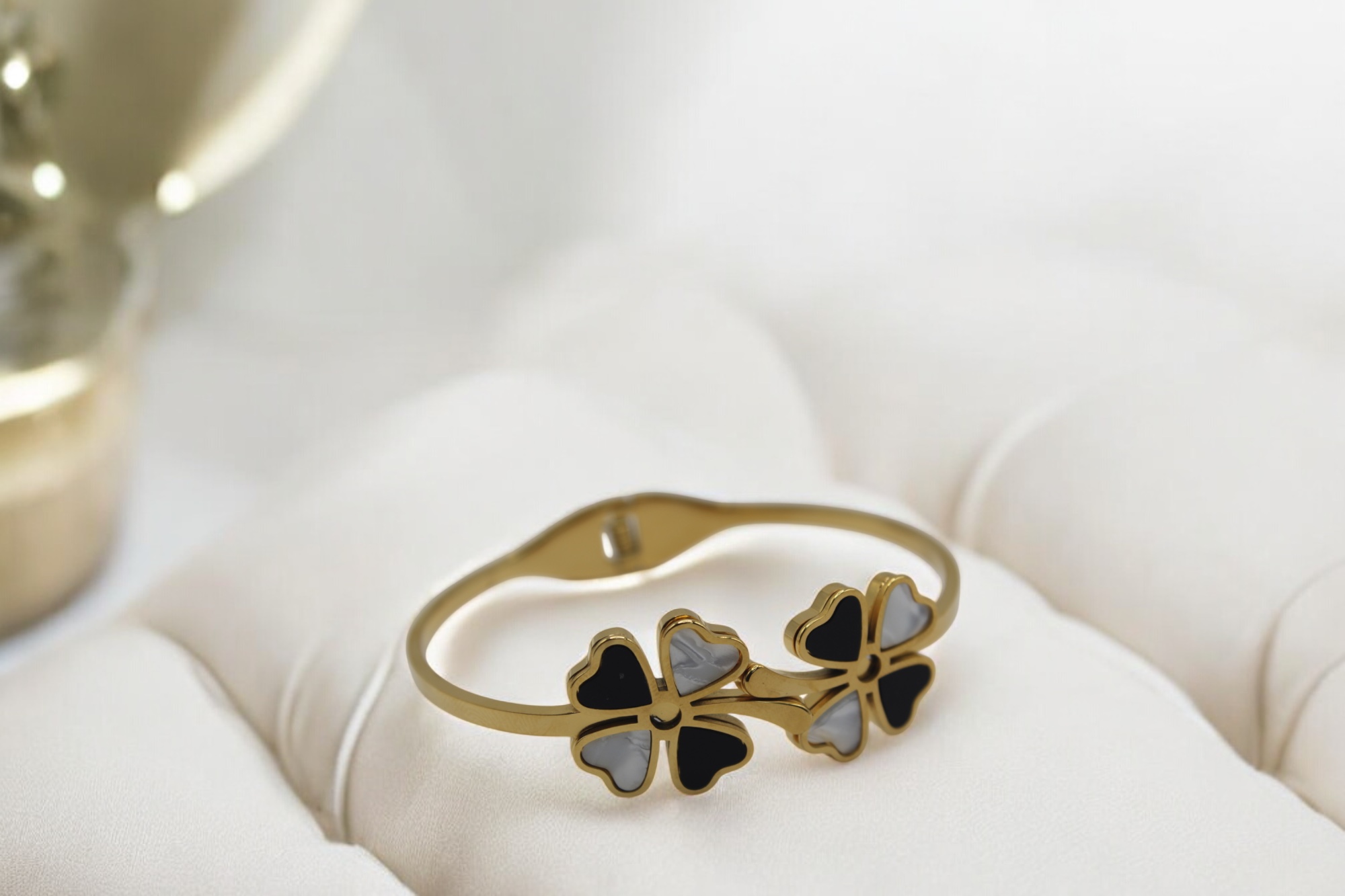 FLOWER BRACELET - Image 3