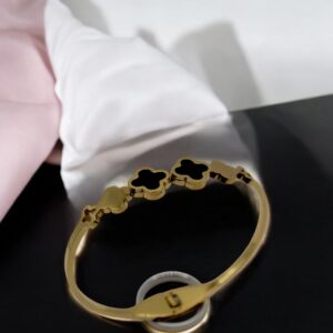 Golden Clover Elegance Bracelet
