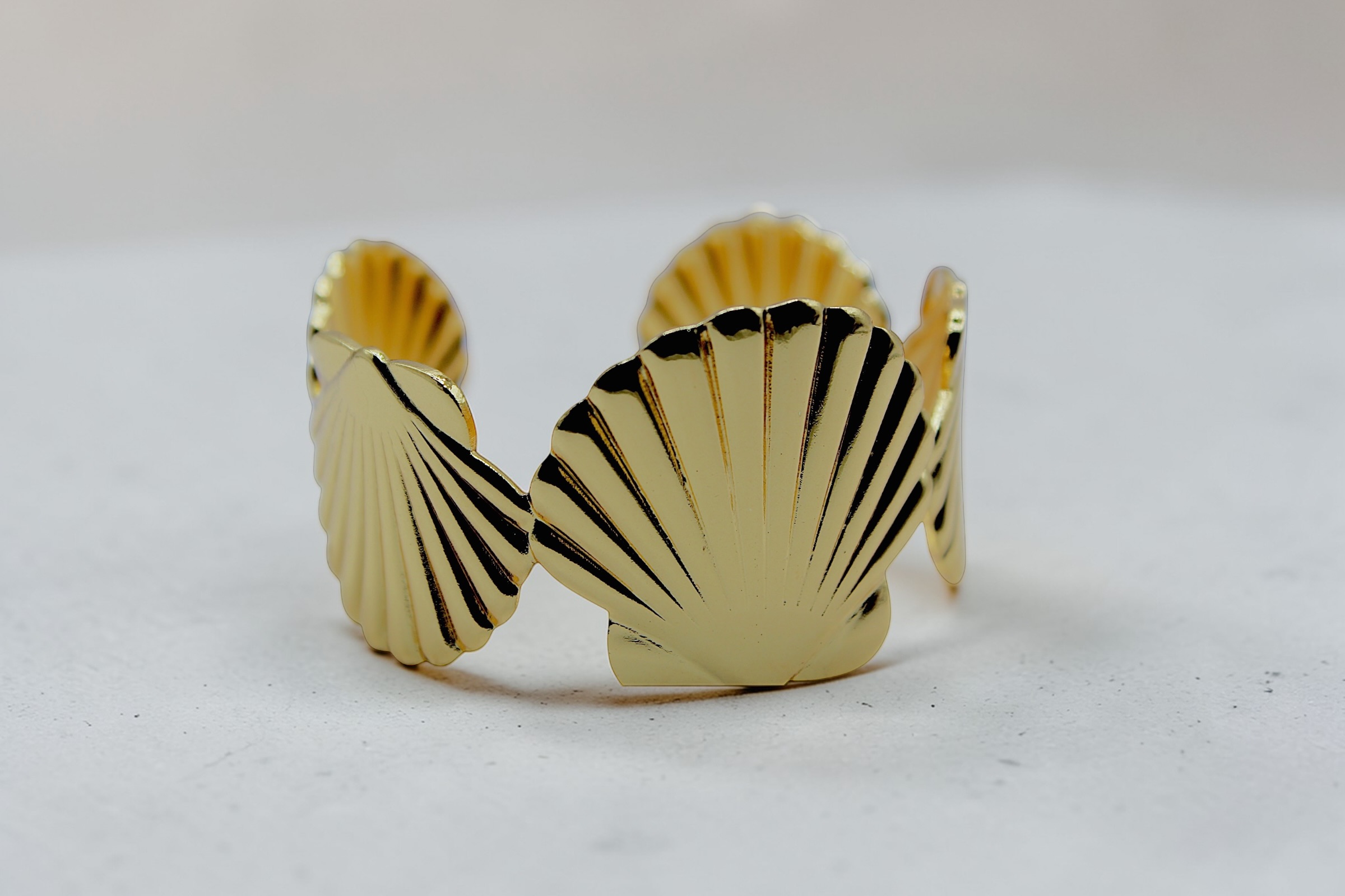 Gold Shell Design Cuff Bracelet for Women - Image 5